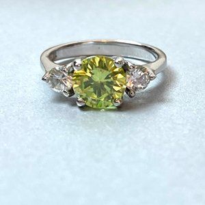 Vtg. 925 Sterling Silver Brilliant Lemon Quartz CZ Diamond Ring
A stunning ring!